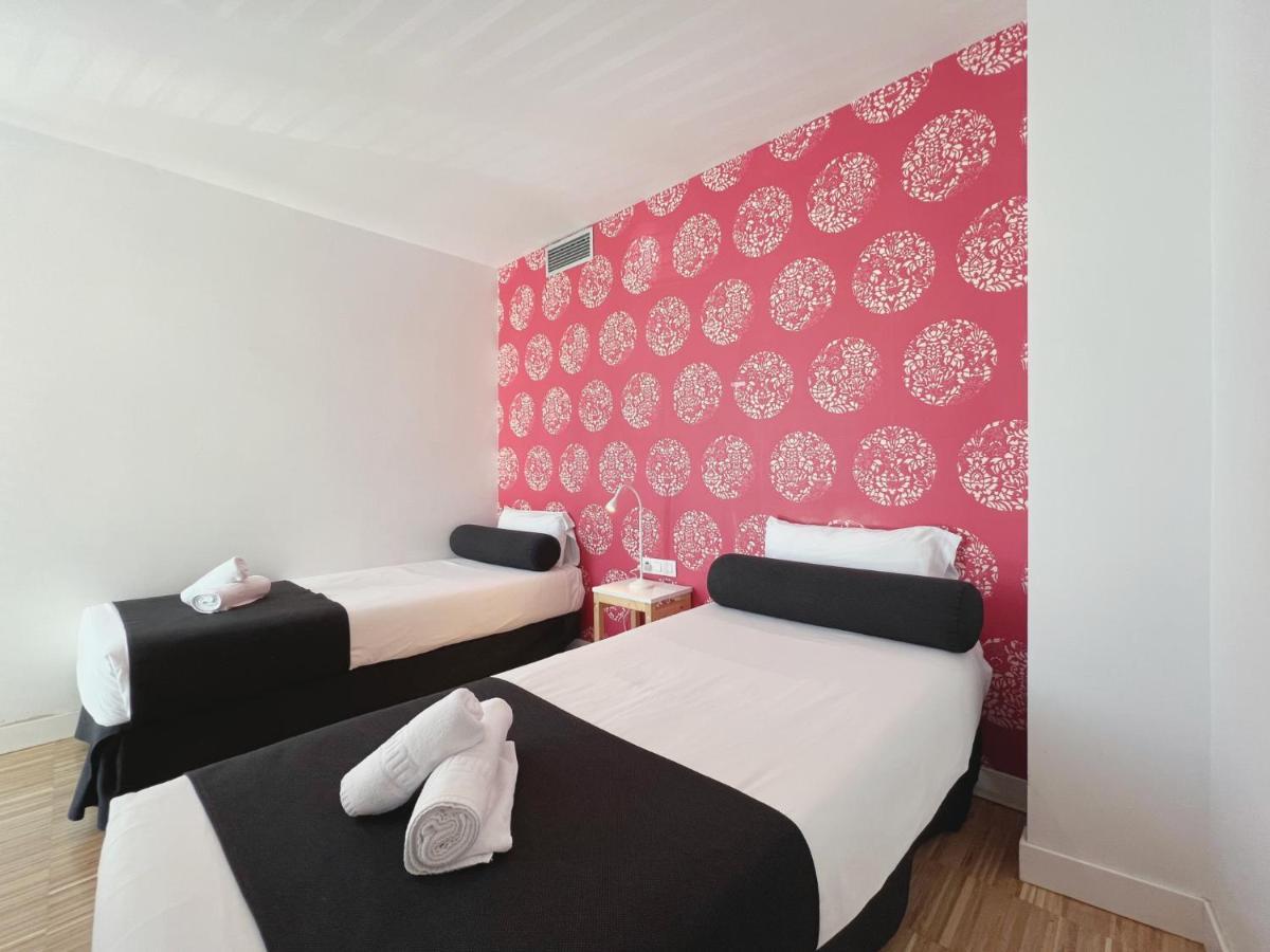 Stay U-Nique Apartments Pellaires Barselona Dış mekan fotoğraf