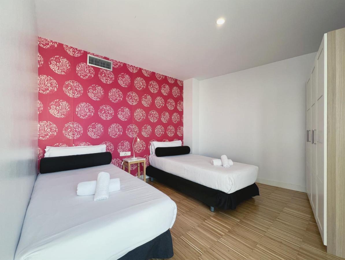 Stay U-Nique Apartments Pellaires Barselona Dış mekan fotoğraf