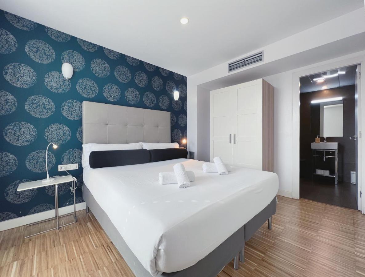 Stay U-Nique Apartments Pellaires Barselona Dış mekan fotoğraf