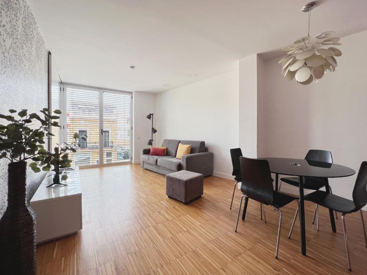 Stay U-Nique Apartments Pellaires Barselona Dış mekan fotoğraf