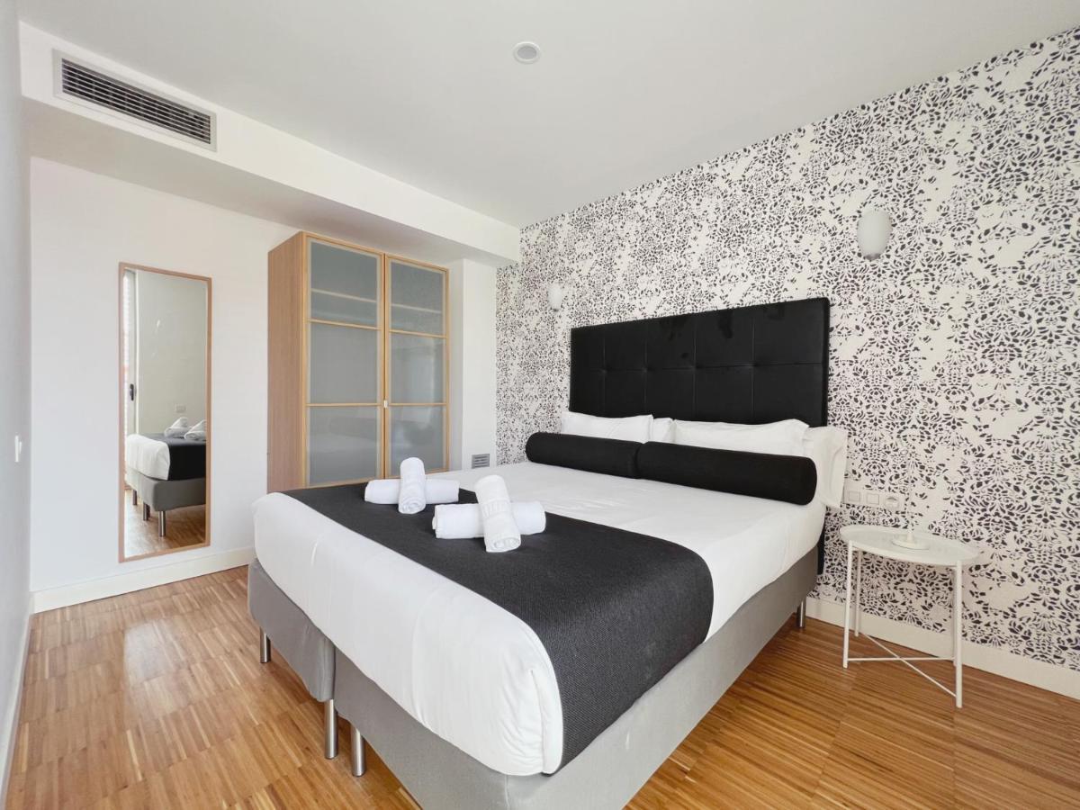 Stay U-Nique Apartments Pellaires Barselona Dış mekan fotoğraf