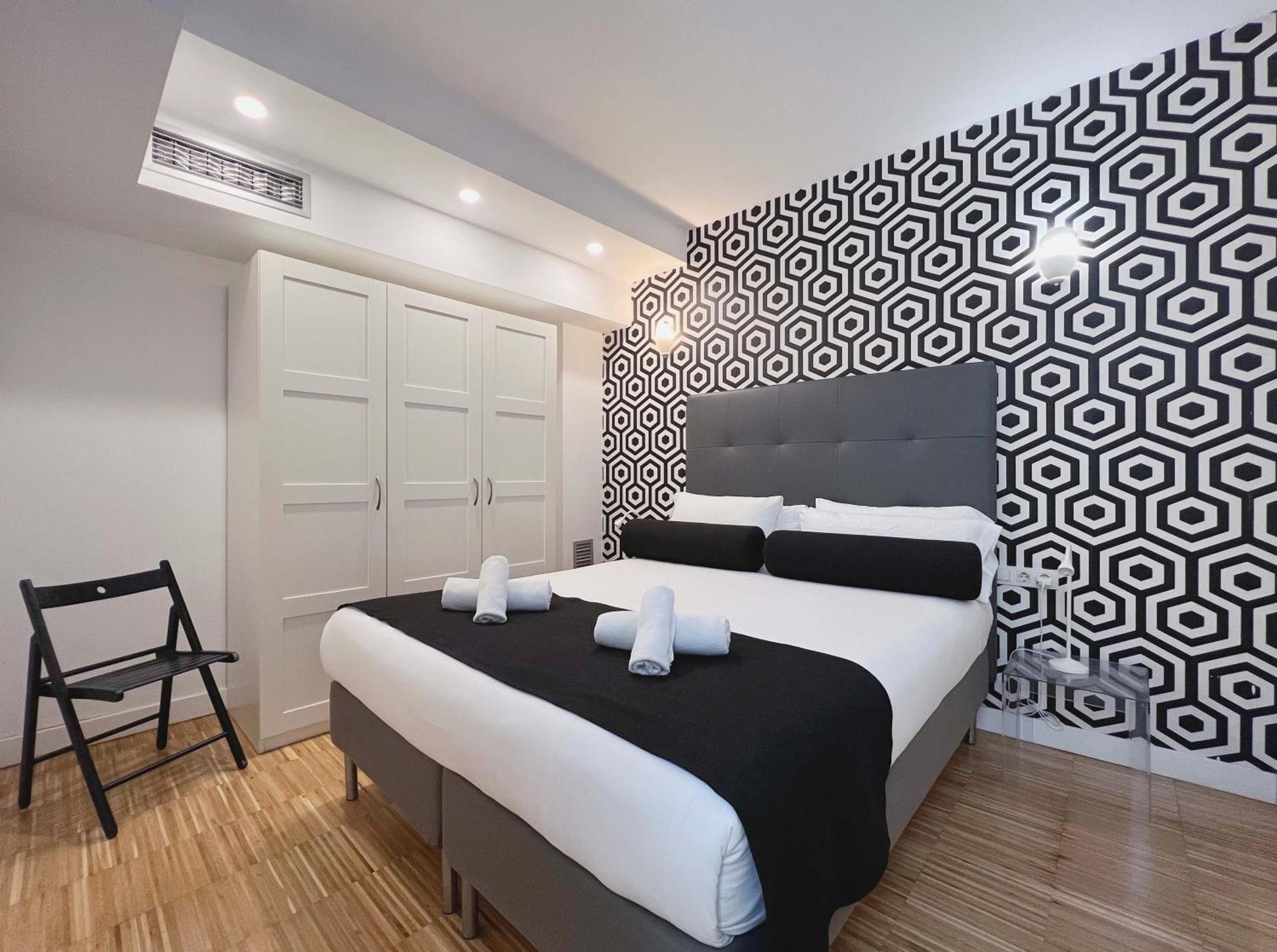 Stay U-Nique Apartments Pellaires Barselona Dış mekan fotoğraf