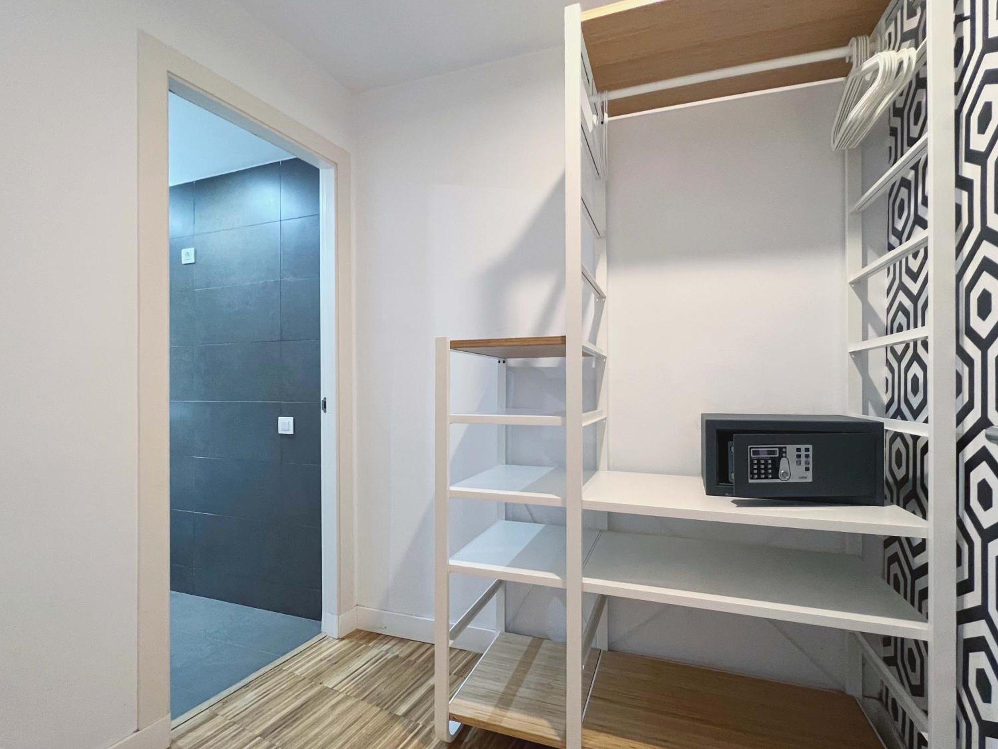 Stay U-Nique Apartments Pellaires Barselona Dış mekan fotoğraf